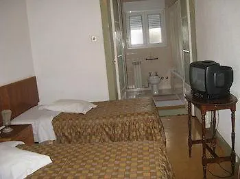 Otel Poveira *